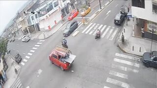 Graphic Injuries After Rider Crashes Into Steel Sheets Extending From Pickup