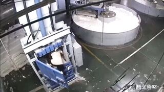 Classic: Workers legs destroyed