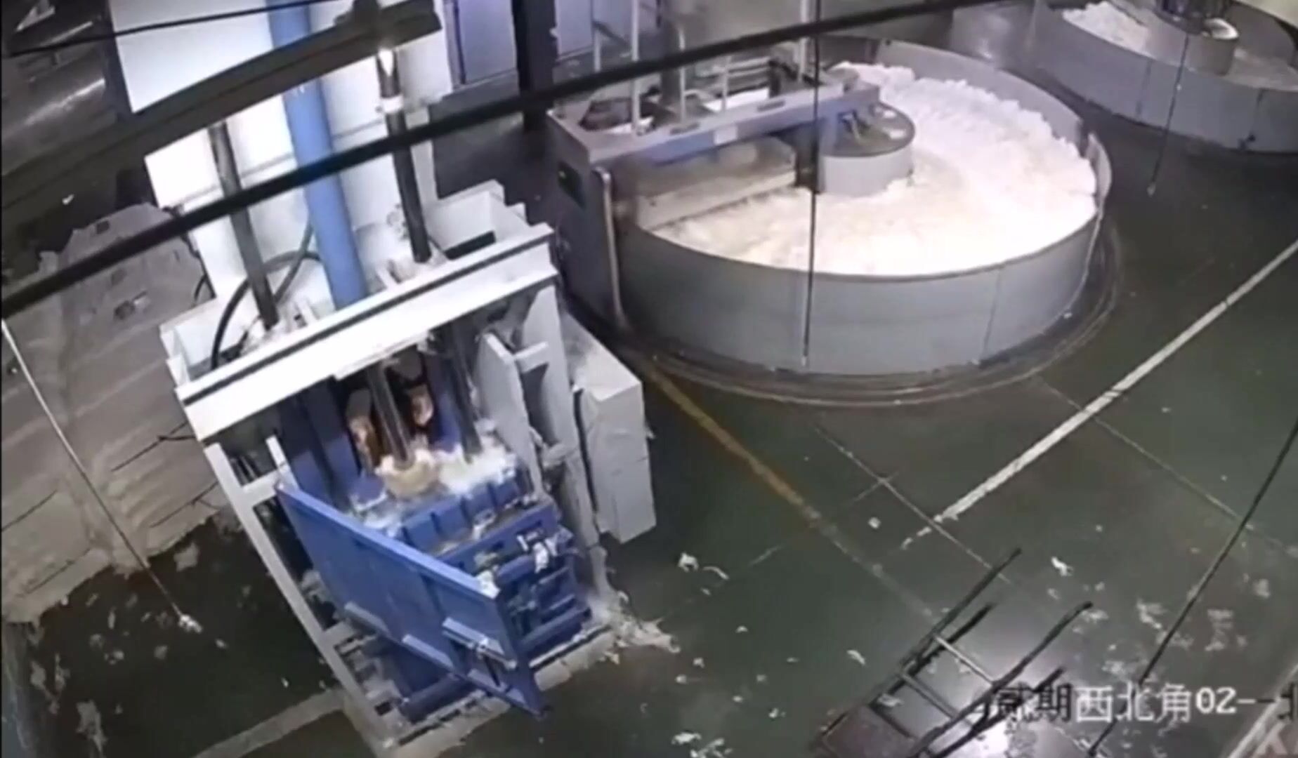 Classic: Workers legs destroyed