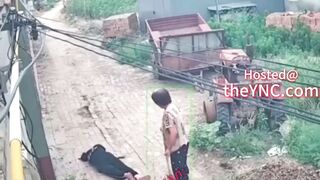 Classic: The Old Woman Beat People To Death With A Shovel Buried Alive Again