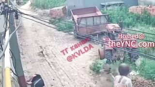 Classic: The Old Woman Beat People To Death With A Shovel Buried Alive Again