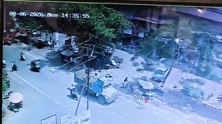 70-Year-Old Man Jumps Under Moving Truck , Dies on the Spot