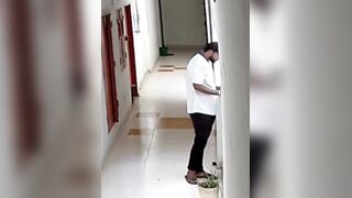 22-Year-Old Delivery Worker Jumps From 13th Floor In India