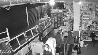 Merchant Dies by Suicide Using Industrial Saw Inside His Own Store