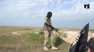 Classic Criminal: ISIS Shotgun Execution 4