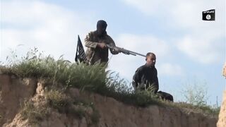 Classic Criminal: ISIS Shotgun Execution 4