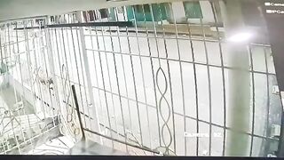 Violent motorcycle crash leaves two men dead and a woman injured in Colombia