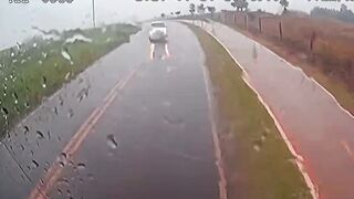 Two Killed In Head On Crash In Paraná, Brazil