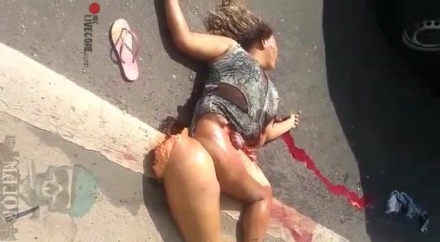 Classic: Woman cut in half with exposed intestines