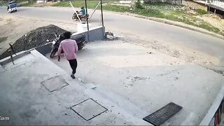 (REPOST)Yamaha manager brutally killed