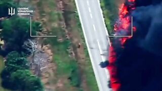 Now burning alive ruzky fuel cistern truck driver running out