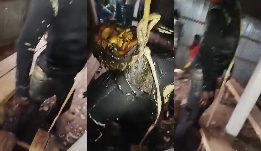 Decomposing body found hung