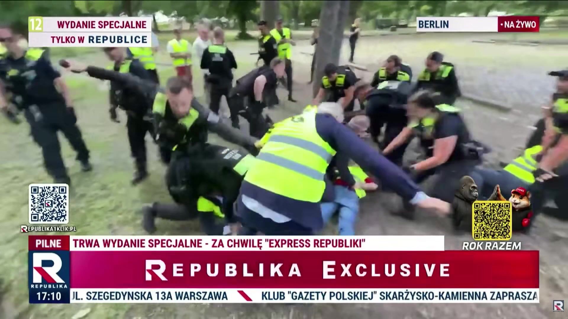 German nazi Police vs Polish Catholics
