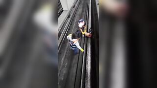 Person Jumped On Tracks In Mexico City Subway, What A Mess