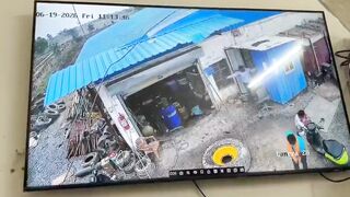 One Killed In Tractor Tire Explosion In India {2 angles}