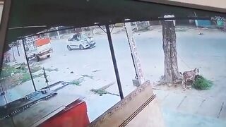 Married Couple On Bicycle Hit By Car, Man Dies On Spot