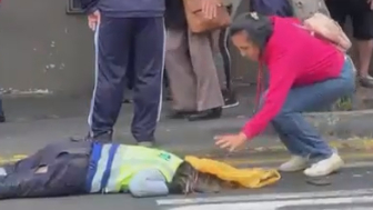Traffic Inspector Fell Head First Under The Bus In Peru