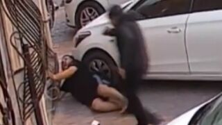 Rutless Broad Daylight Murder In  Istanbul, Turkey