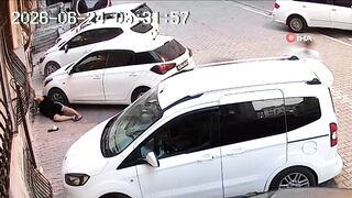 Rutless Broad Daylight Murder In  Istanbul, Turkey