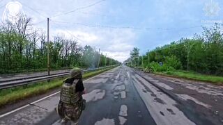 Predator team cleaning roads from ambush drones, and armed traps
