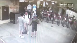 Drunk Fight At Moscow Subway  - Instant Knockout