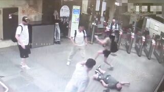 Drunk Fight At Moscow Subway  - Instant Knockout