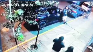 Businessman`s Security Guard Shot By Sicario On Busy Street In Peru