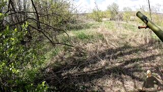 RU saboteur unit storms a UA position