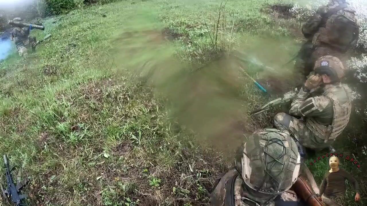 RU saboteur unit storms a UA position