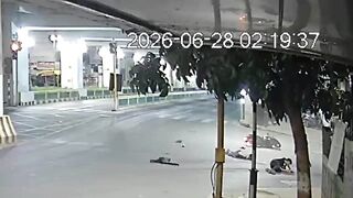 One dead in hit-and-run Car-Motorcycle accident in India