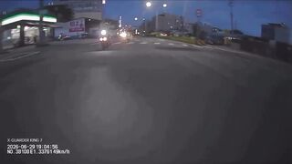 Driver Kills Two Motorcyclists In Taiwan