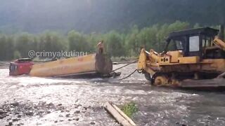 Man Decapitated by Snapped Tow Cable While Pulling Tanker Truck in Russia's Yakutia