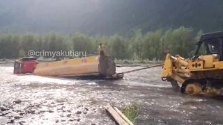 Man Decapitated by Snapped Tow Cable While Pulling Tanker Truck in Russia's Yakutia