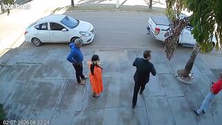 Fake Delivery Man Executes Victim In Front Of Law Office