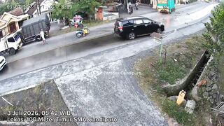 Indonesian Trucker Having A Shitty Day