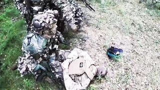 RU DRG detain 2 UA soldiers (behind enemy lines)