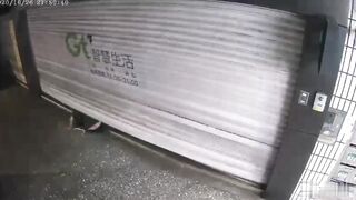 Chinese worker crushed by Door **CLASSIC**