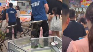 wife catch husband with his lover in the supermarket