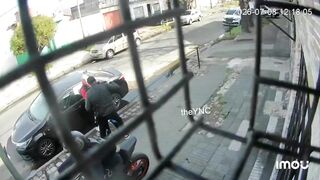 Retired Cop  Shoots And Kills An Armed Robber In Argentina