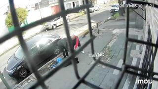 Retired Cop  Shoots And Kills An Armed Robber In Argentina
