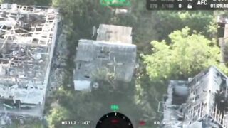 Ukr sniper and other Ukrainians killed.