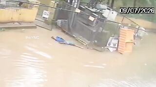 Security Guard Gets Electrocuted, Dies