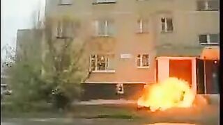 Classic: Suicidal guy lights himself on fire before throwing himself out of window