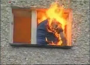 Classic: Suicidal guy lights himself on fire before throwing himself out of window
