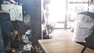 Sicario Shoots Recycling Company Worker In The Head At Close Range Killing Him