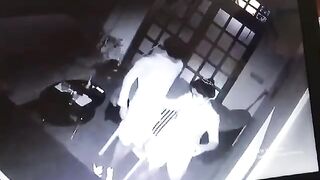 Couple committed suicide together at a tourist hotel in Tangalle.