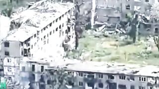 Body of pedoruzzian invader threw off the window on 100 meters by blast wave