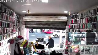 Man Named Iván Shot Dead During Robbery In Ecuador
