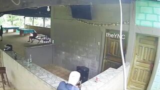 Man Shot And Killed During Dispute Inside The Bar In Honduras