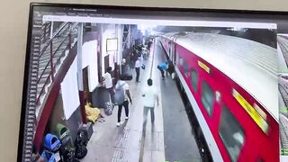 Boarding The Moving Train In India Goes Wrong